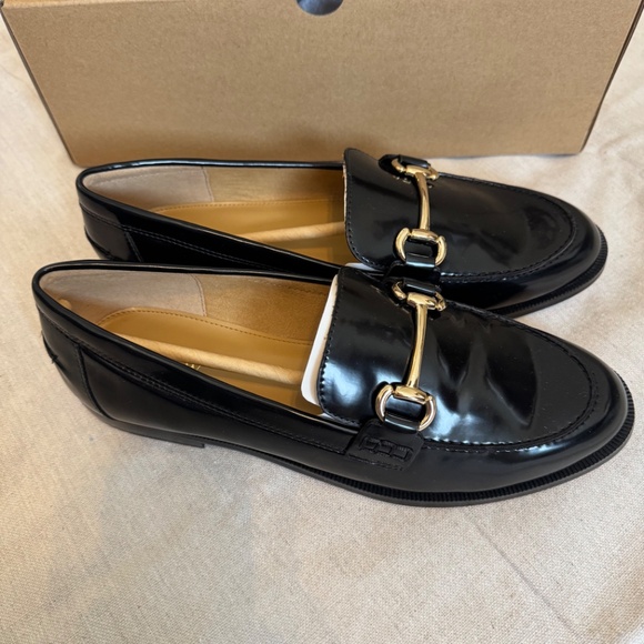 J.Crew Classic Black Loafers – Size 8.5 (Patent Leather) - Picture 6 of 8